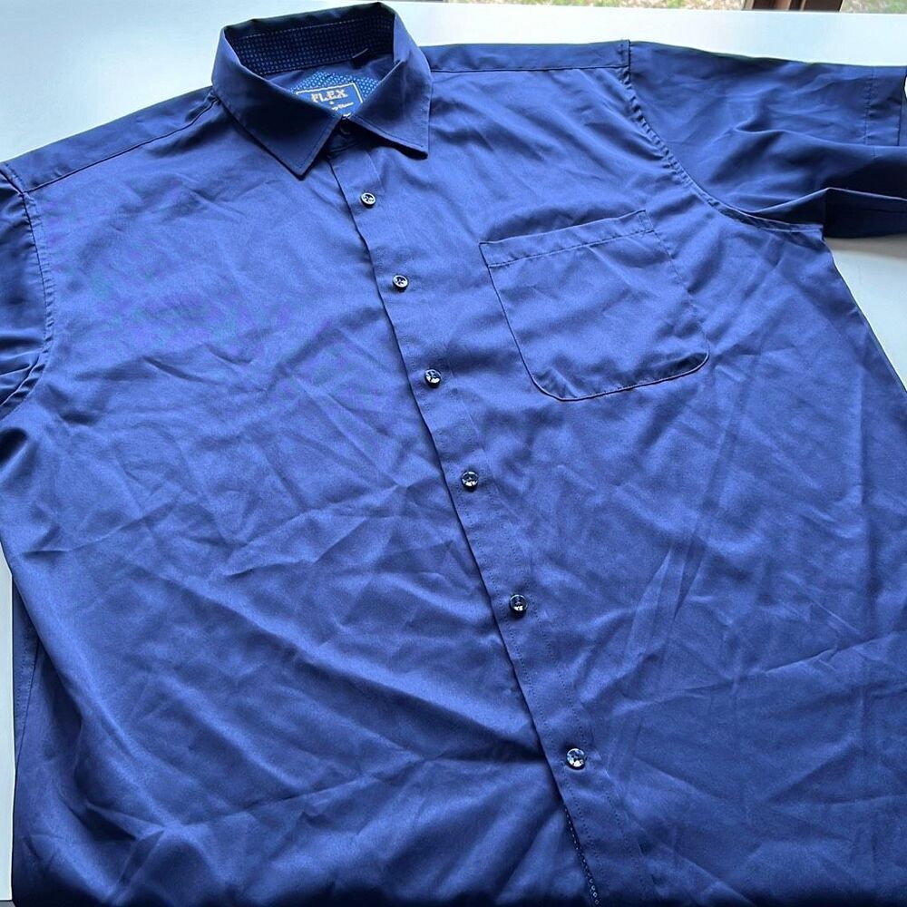 FLEX Luxury Collection Silky Short Sleeve Button Front Mens XL